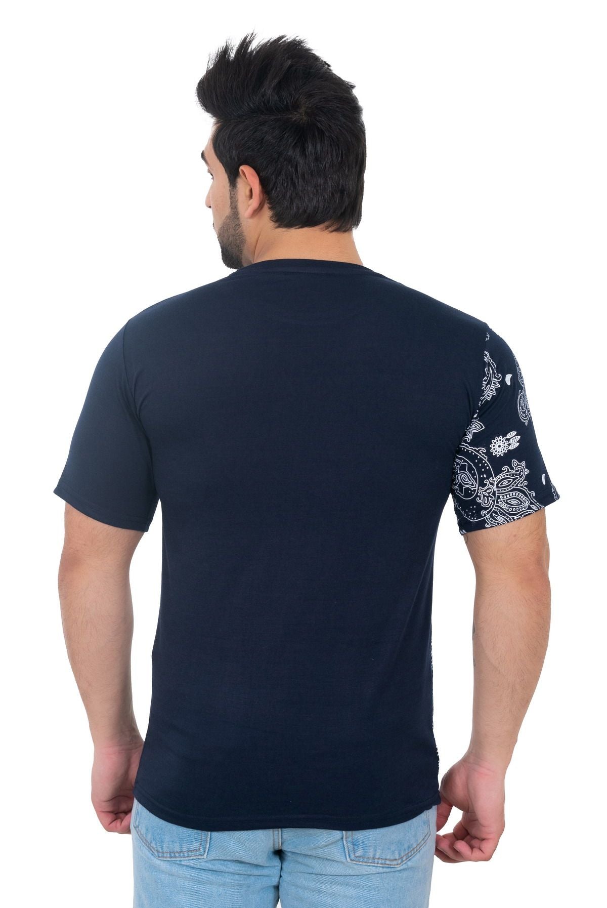 Men Round Neck Blue T-Shirt