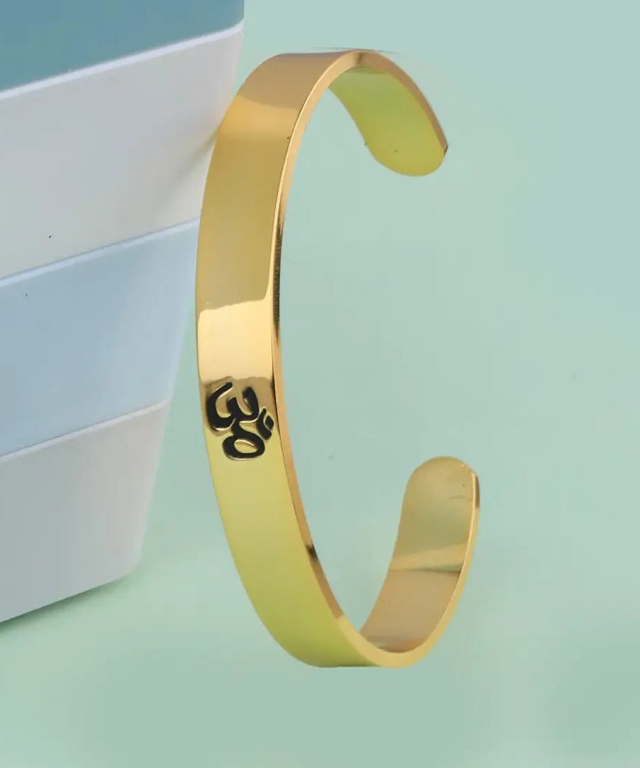 Fabulous Golden Base Metal Men Adjustable Kada