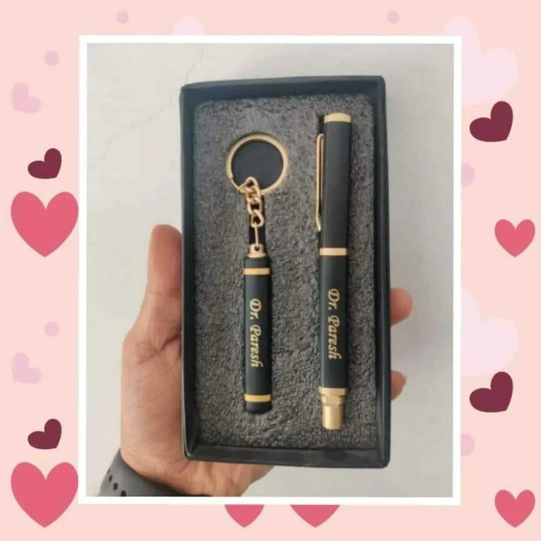 Matte Finish Pen and Key chain Toy Station