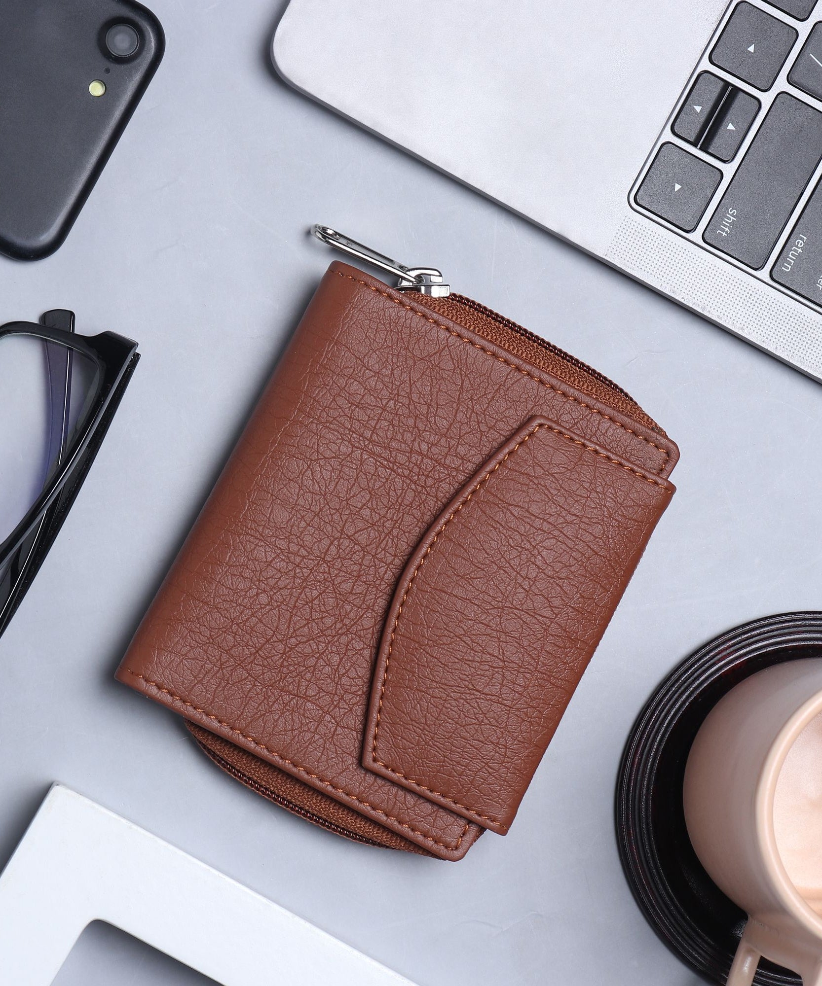 SAMTROH Girls Travel, Trendy Tan Artificial Leather Wallet (6 Card Slots)