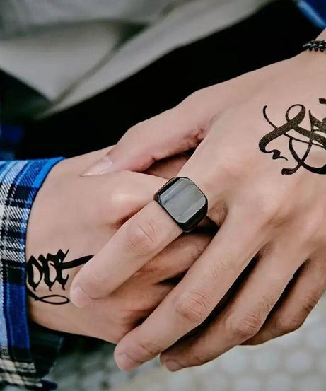 Saizen black vertical bar pendant with ring for boys and mens