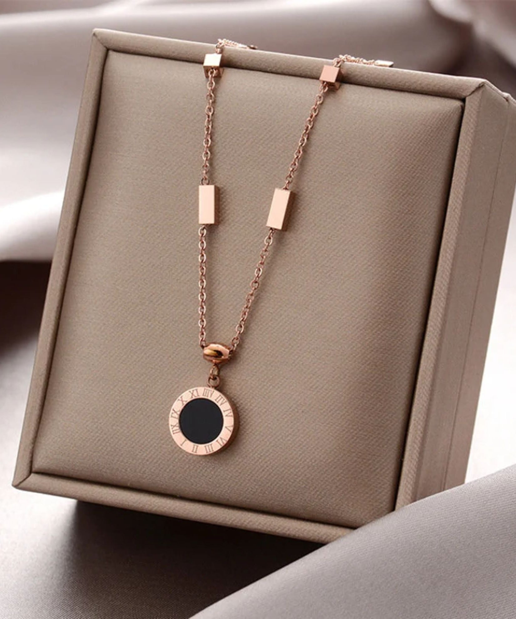 Rose Gold High Quality Gold Plated Stainless Steel Round Necklace